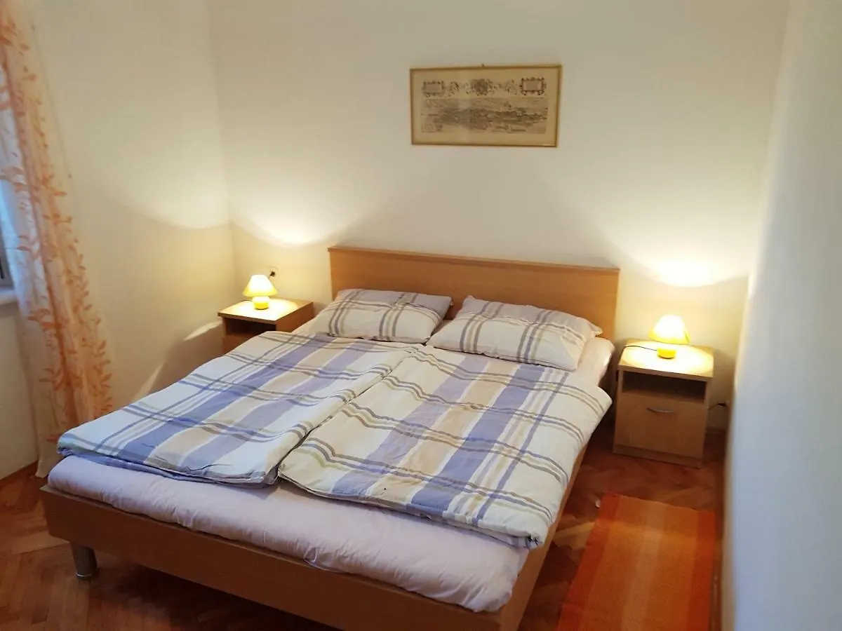 Apartment Brigitte Vrsi
