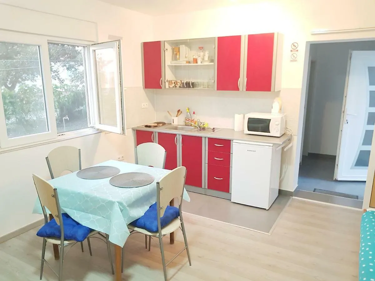 Apartment Brigitte Vrsi Croatia