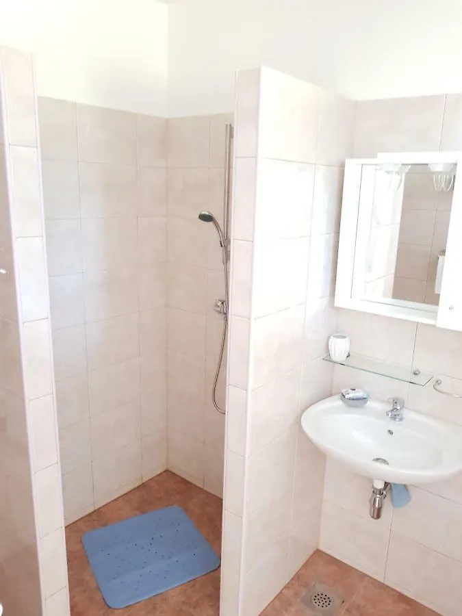 Apartment Brigitte Vrsi Croatia