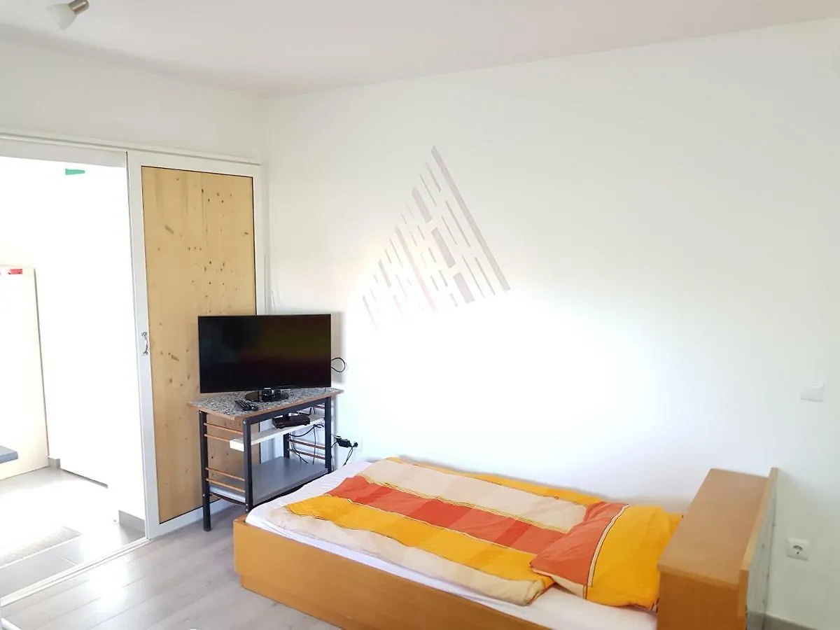 Apartment Brigitte Vrsi 0*,  Croatia